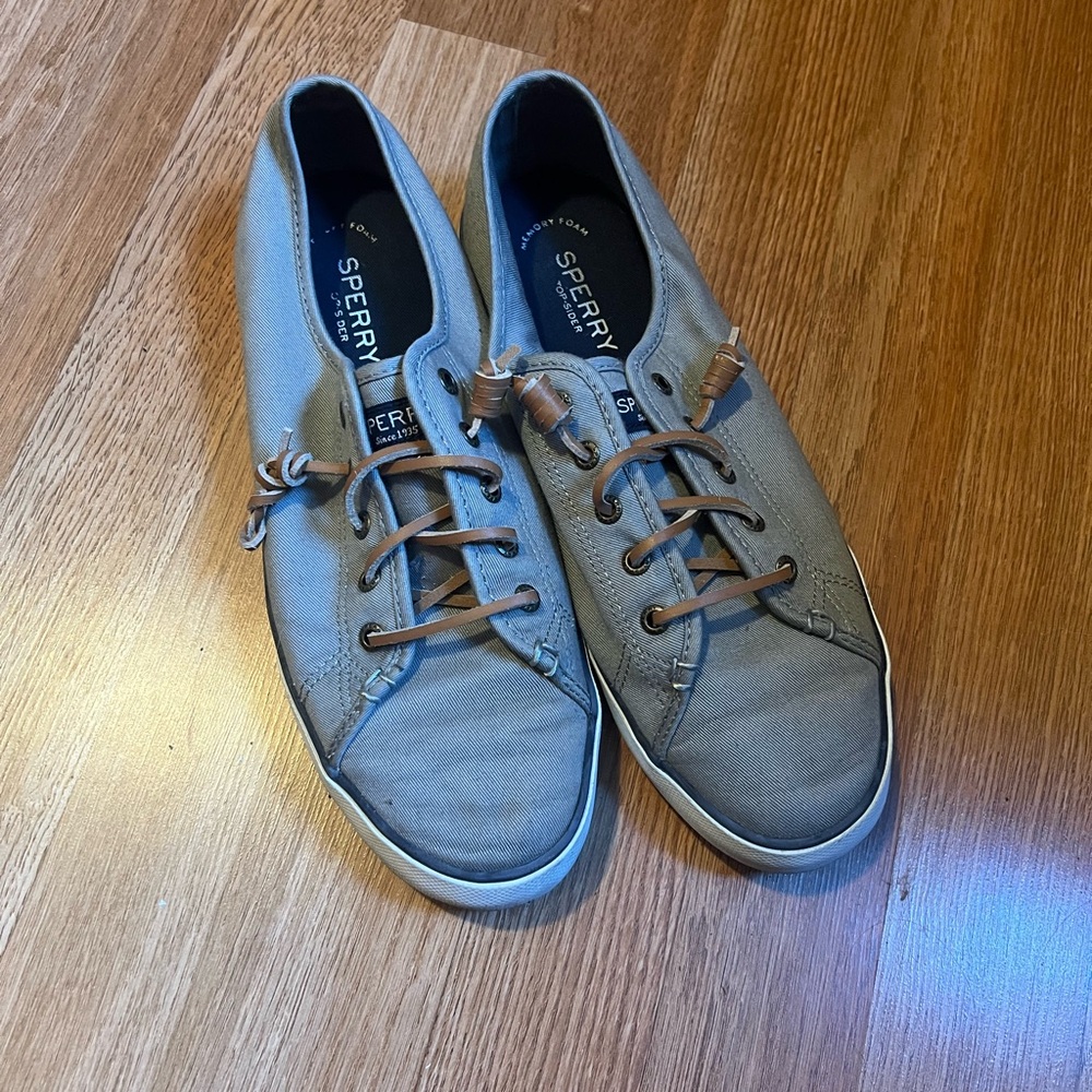 Sperry shoes